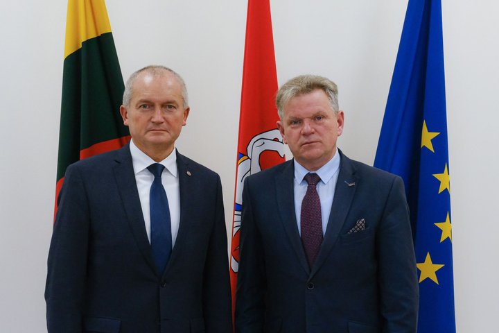 0923-sumin-ministro-susitikimas-su-sveciu-1.jpg